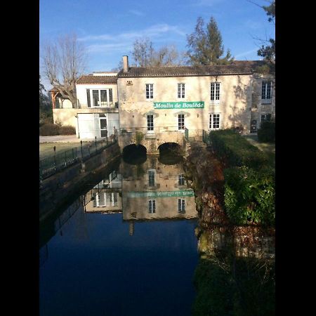 Le Moulin De Boulede Bed and Breakfast Monflanquin Εξωτερικό φωτογραφία